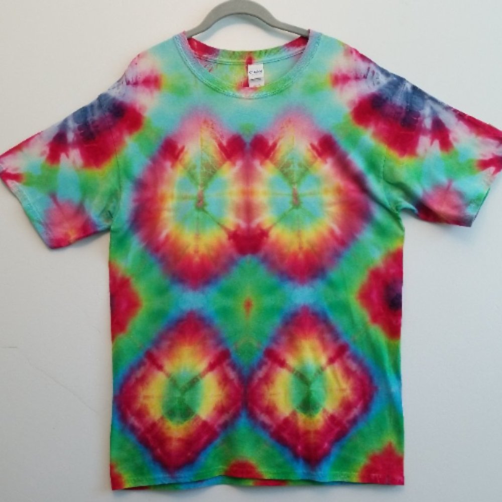 Men's L, NWT, One-of-a-kind, Hand tied & dyed Tee